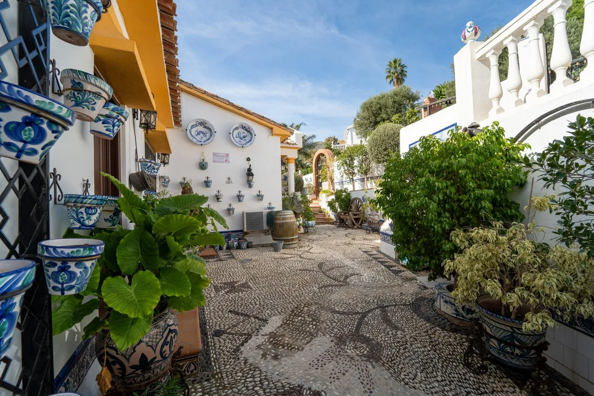 1ddc333d-aad5-4473-a683-1487a60d620a