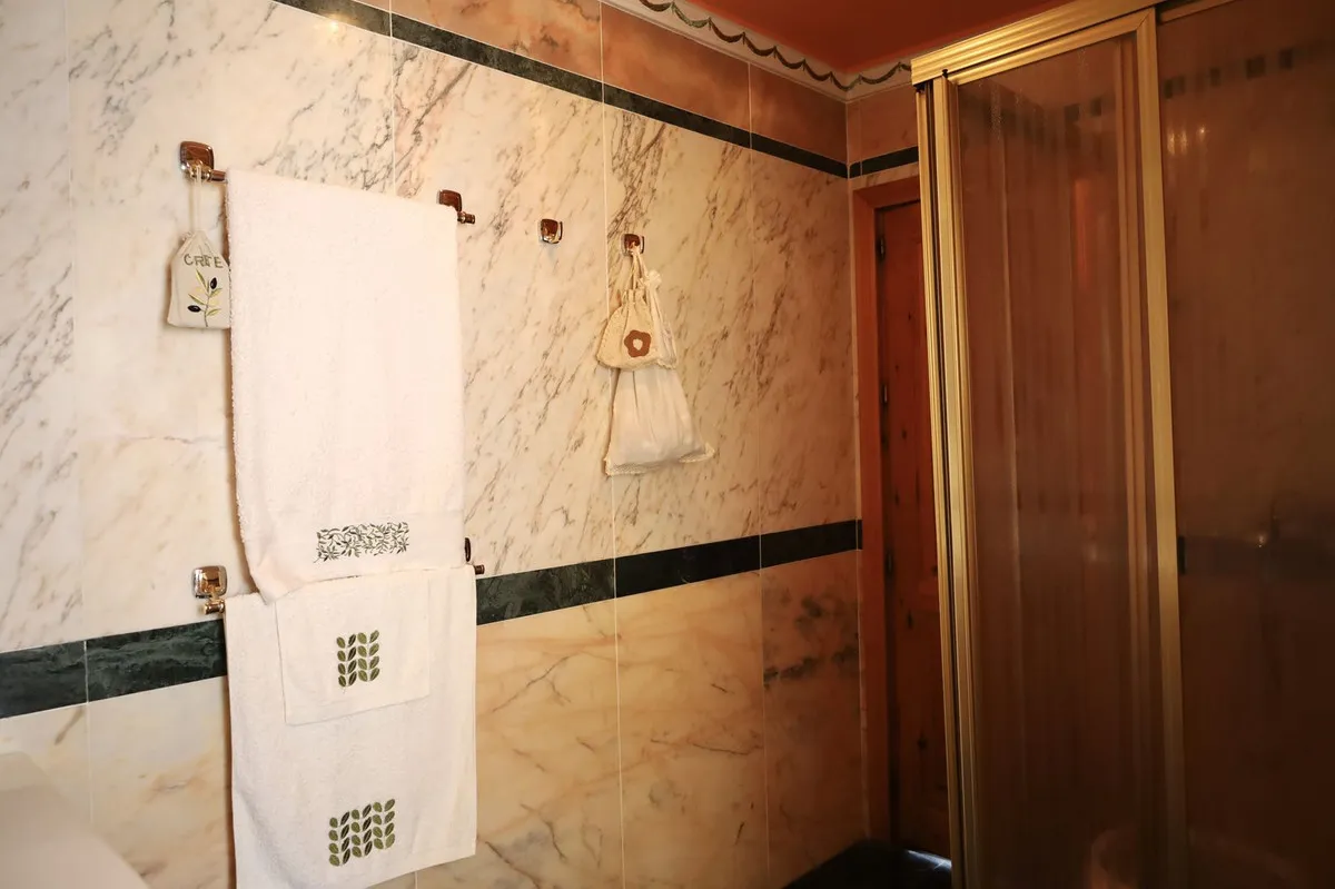 73e63a7e-0989-4b77-a407-b84aece8bd12