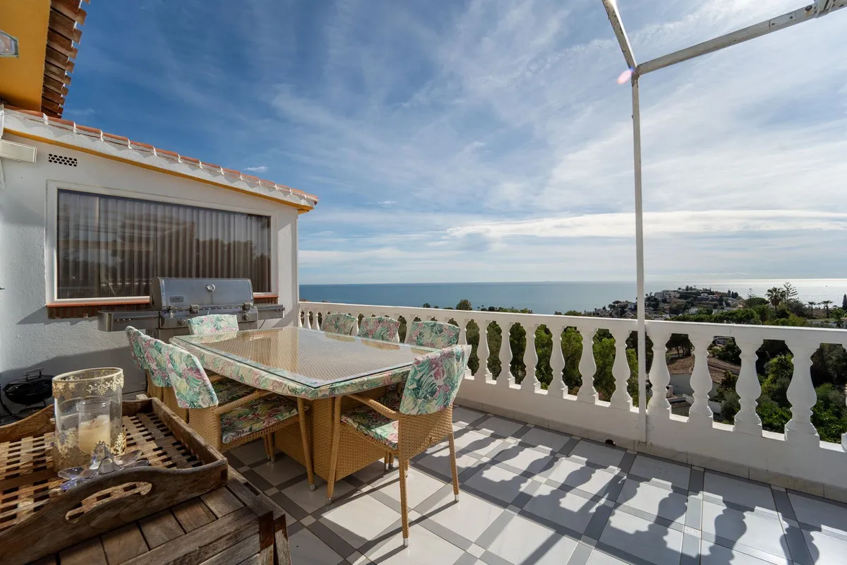 8569067e-180b-4b5e-a12a-6a8bc5b5b708