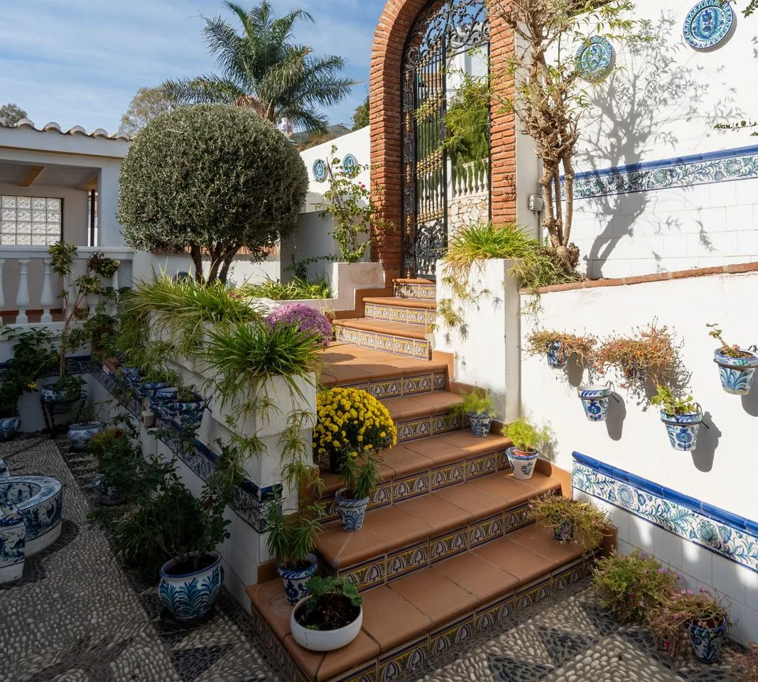 a999557f-16ea-4486-bc40-1a63682dd754