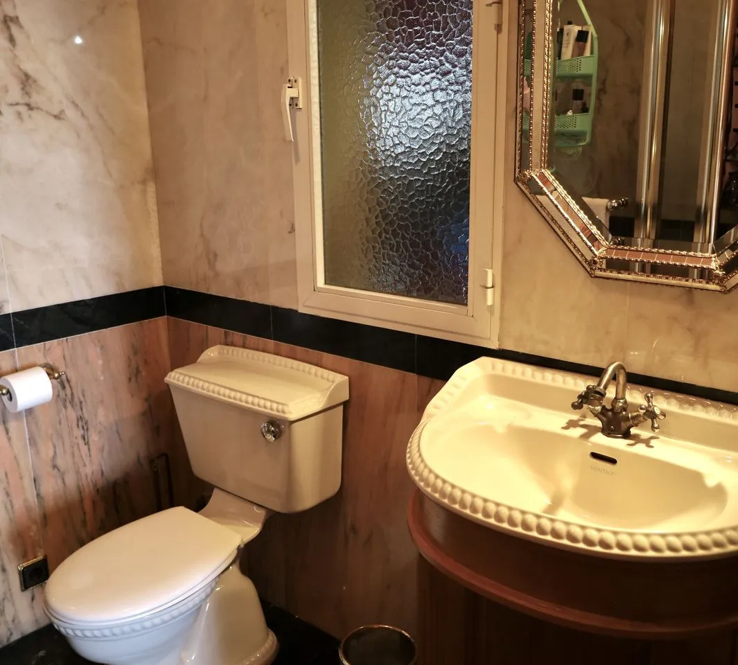 b0e27465-7890-45a1-a80b-256512e9293f