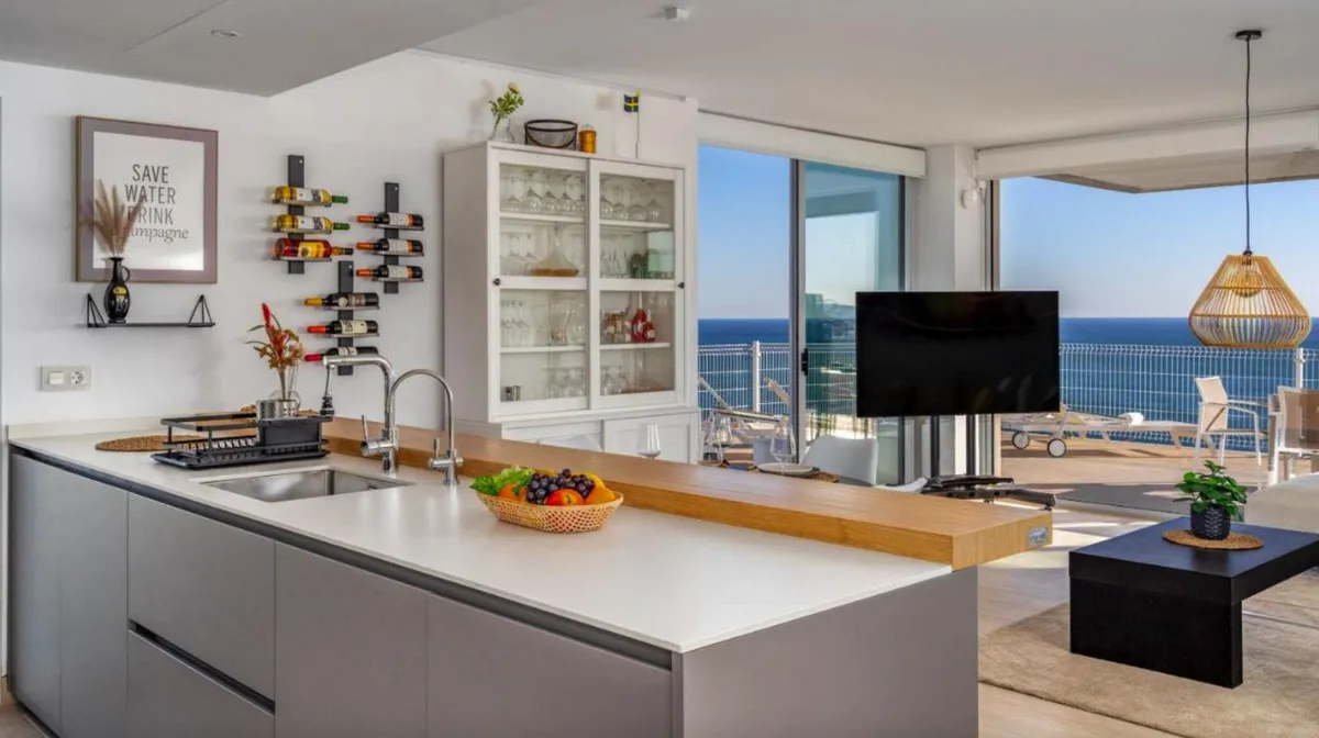 50b1a2f5-666b-4333-a1c0-4fd99e59c7dc