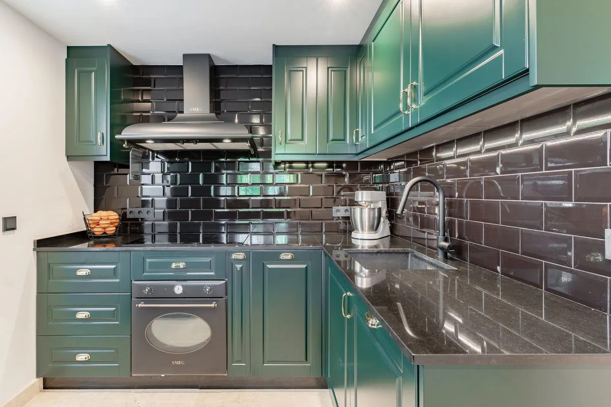 1858eff7-3280-4770-8e3a-4fb625f467f8