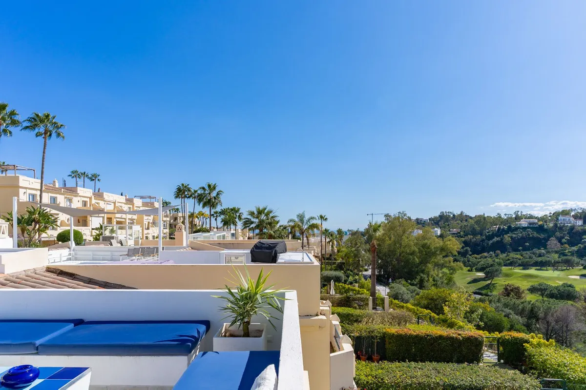 39c8b3c3-a762-4519-b533-fb4e4a21c82f