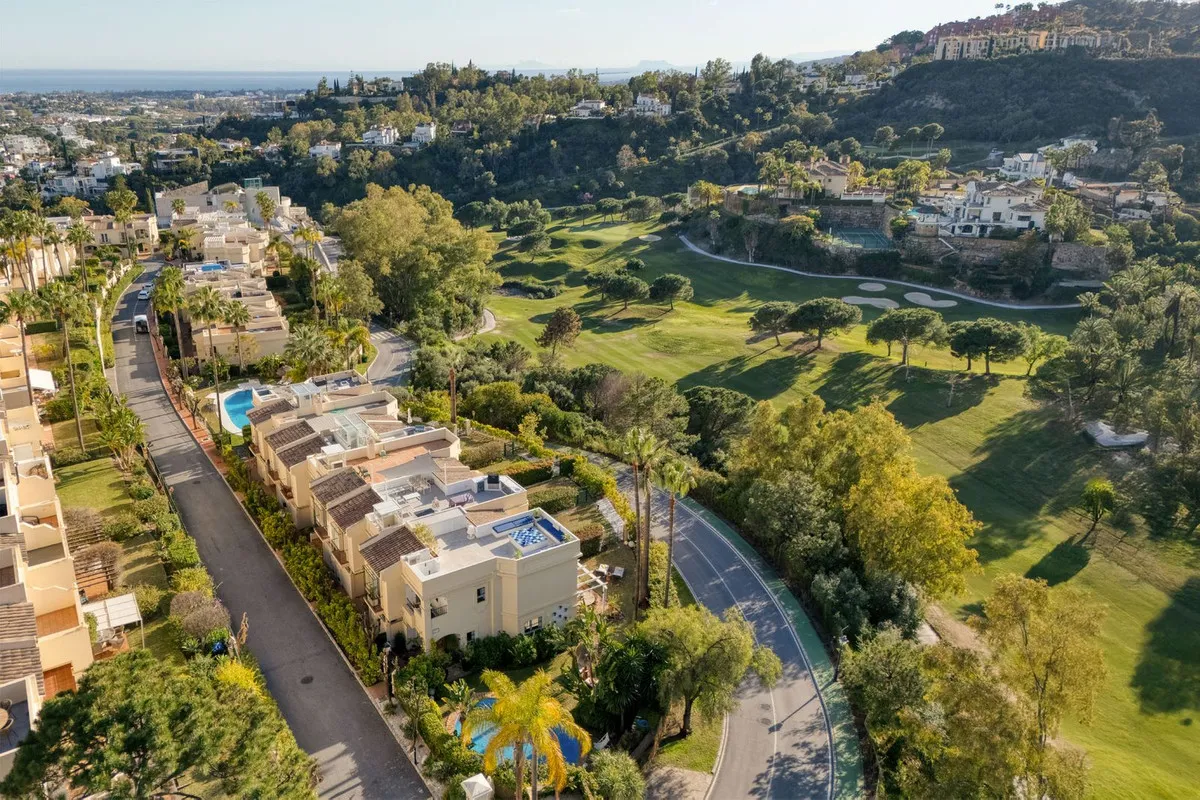 7a72d292-c032-4f51-b373-fbf84a60323f