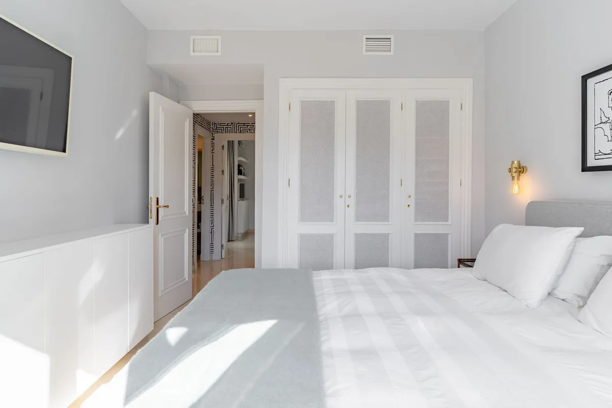 d7dd18e3-fc18-4a92-90b4-1f08f6f7f016