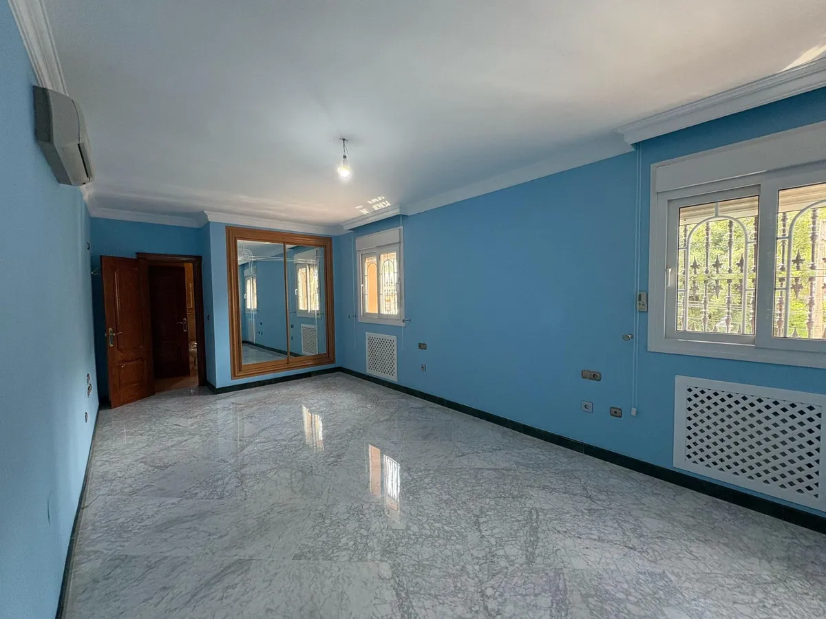 37320acc-0bf9-4cb7-ab57-a1c0a3a2ae25