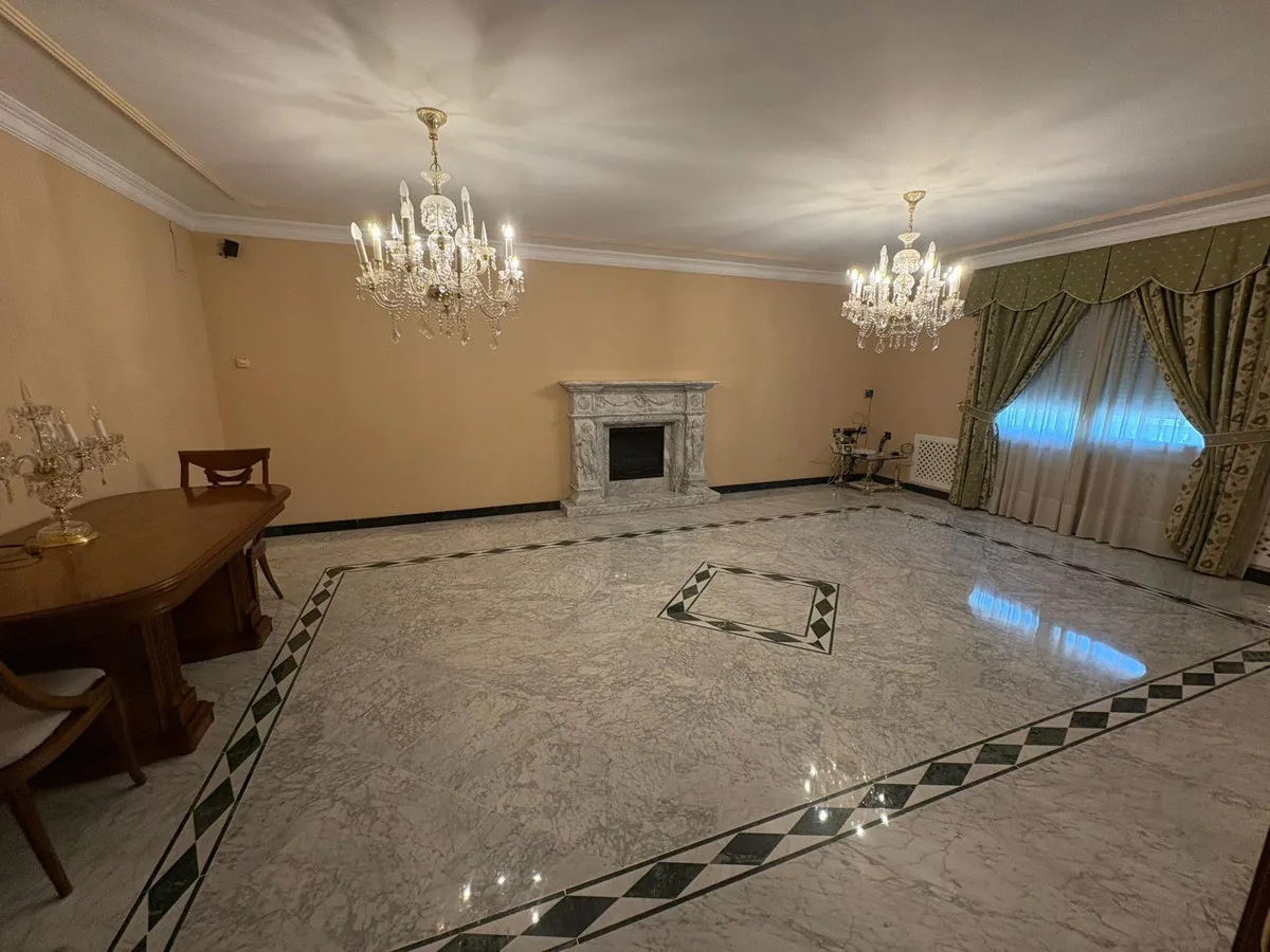 6ba81b24-26cc-4998-95b0-6d6c67bdb526