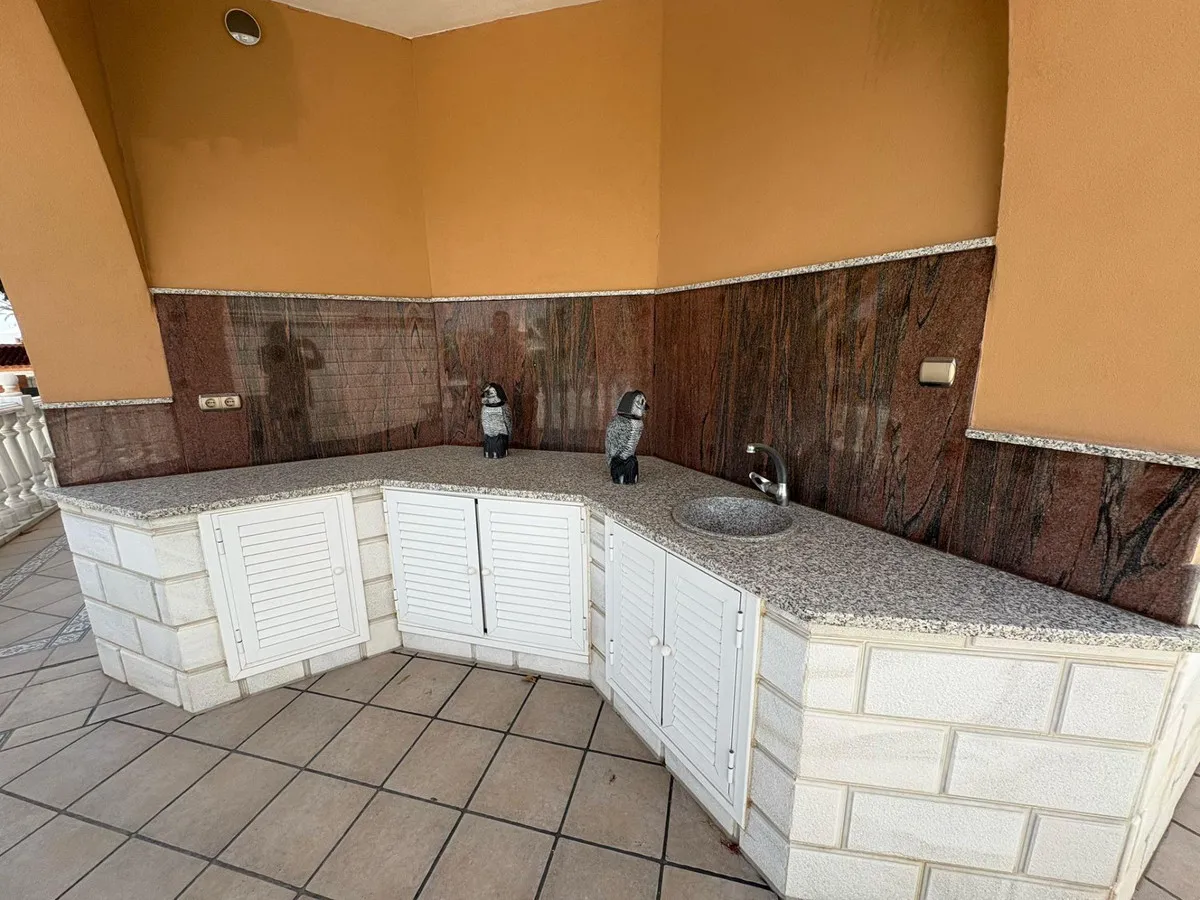 77421e85-94e0-4378-9e53-9d505ee8dd44