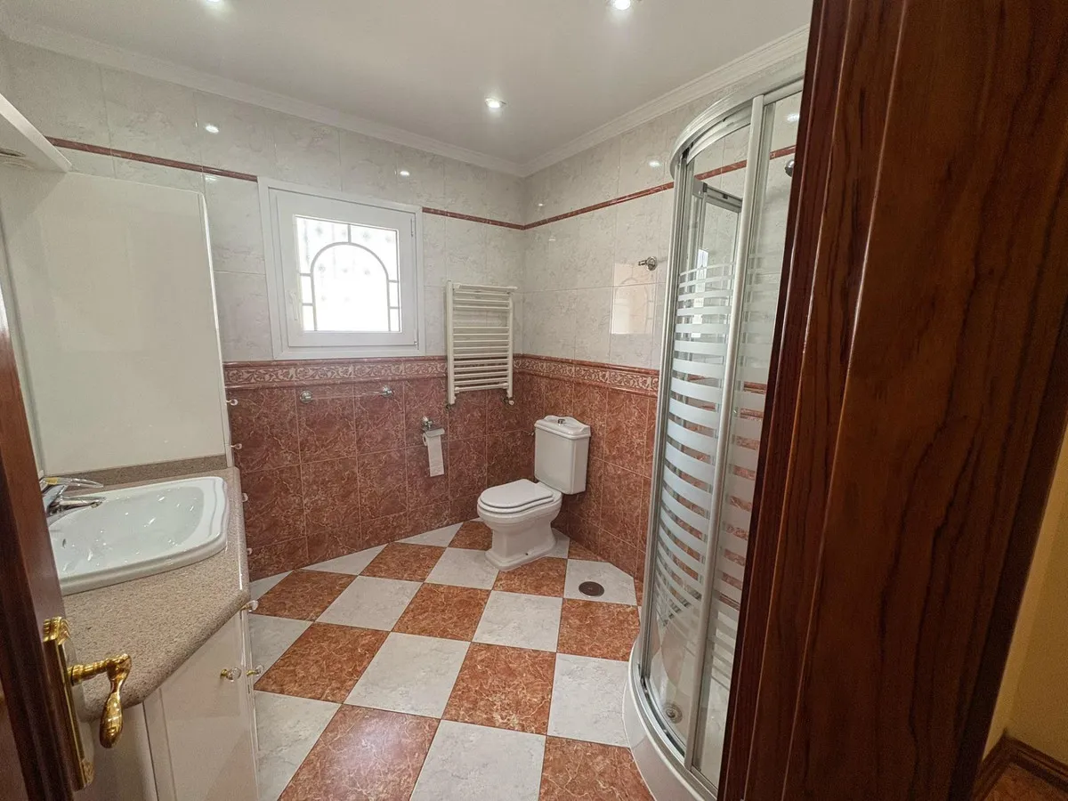 954aa938-c69c-4ee1-9d43-ad9e0e4562f8