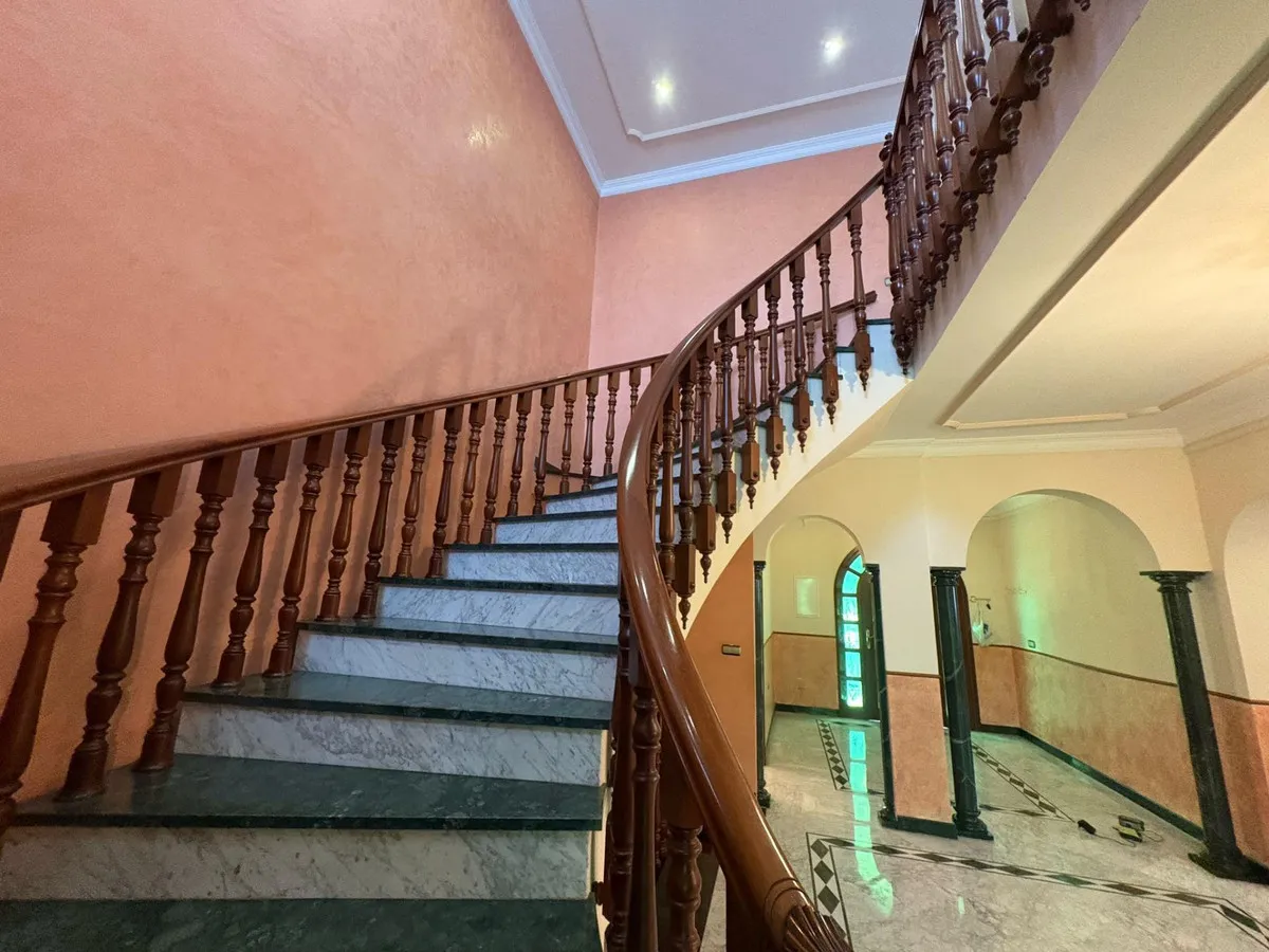 b444054c-628a-4f02-bad9-71240e6b4226