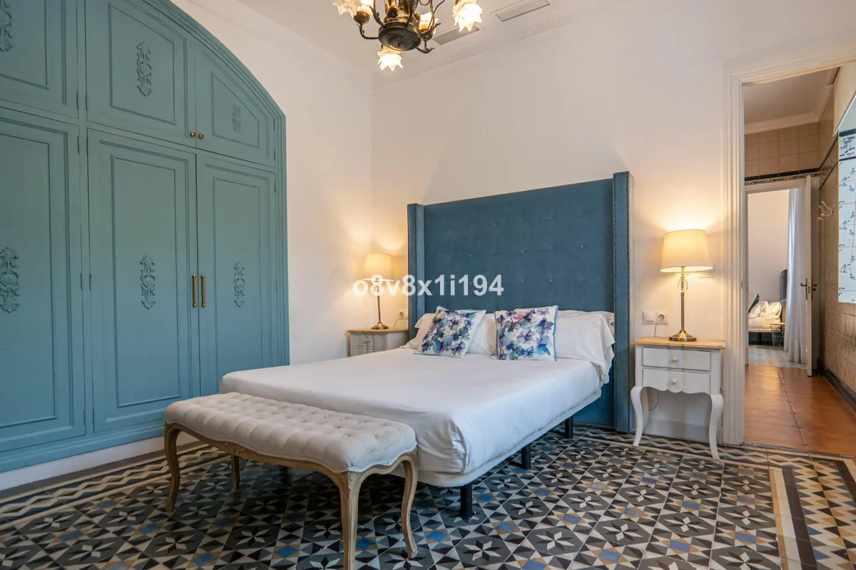 eeb16ad8-b0d6-48a5-a8c7-f95479c21423