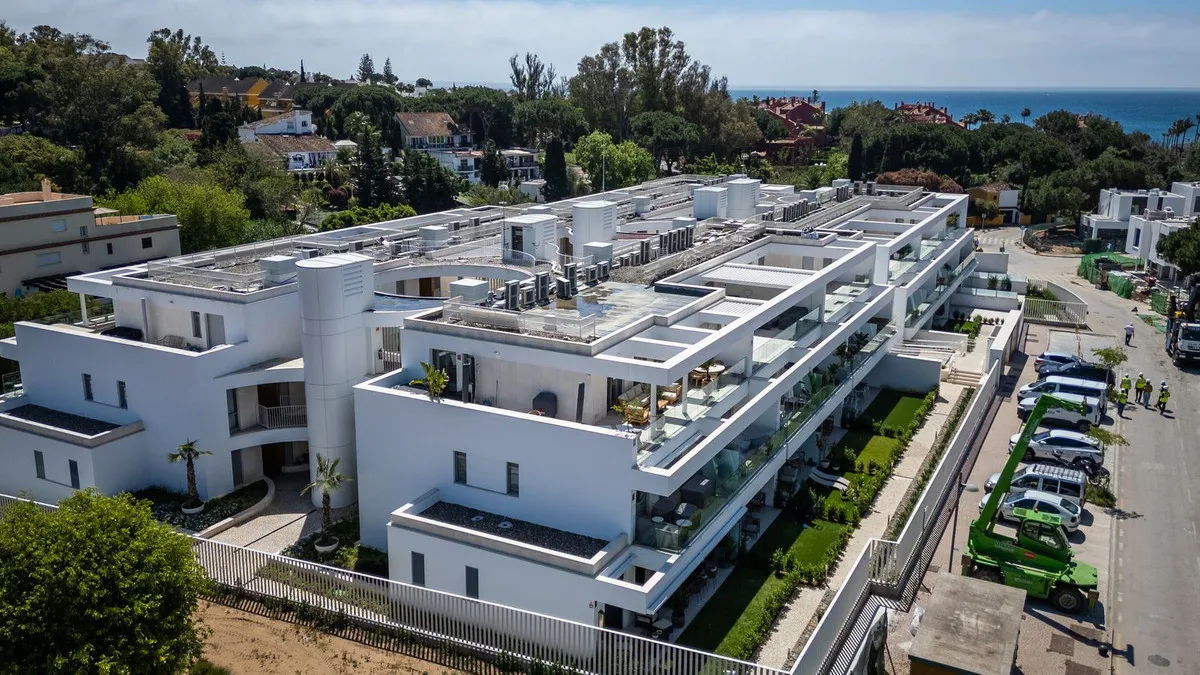 a4907912-79d0-45fd-b8b3-d433c13a0869