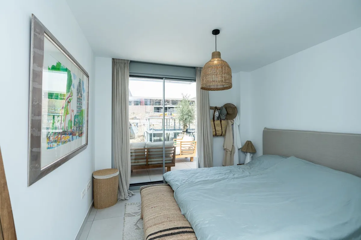 add373bd-ade6-401b-ae9e-3372cc77701f