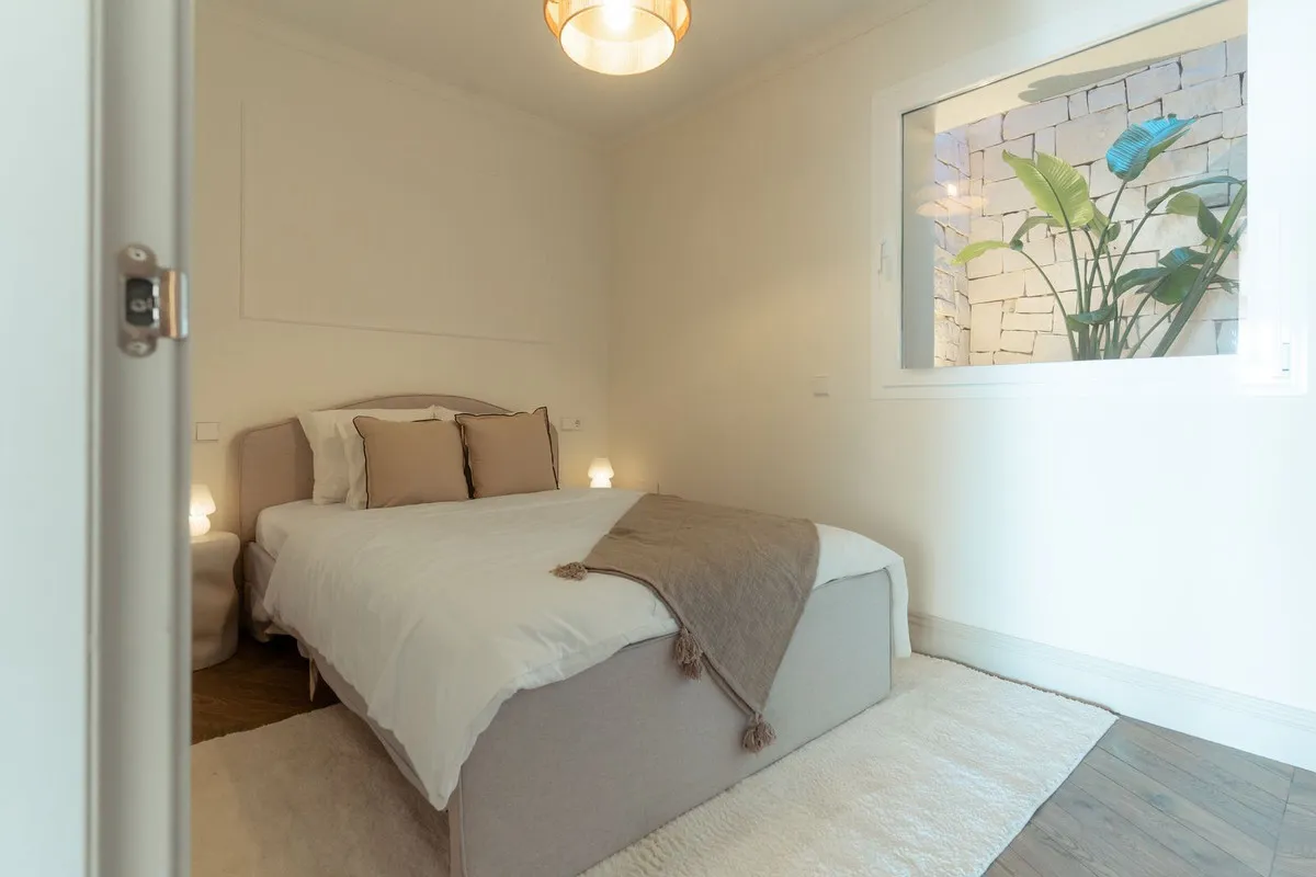 ae6bf5fe-ca7e-4708-ac38-a34ae70ba0a8