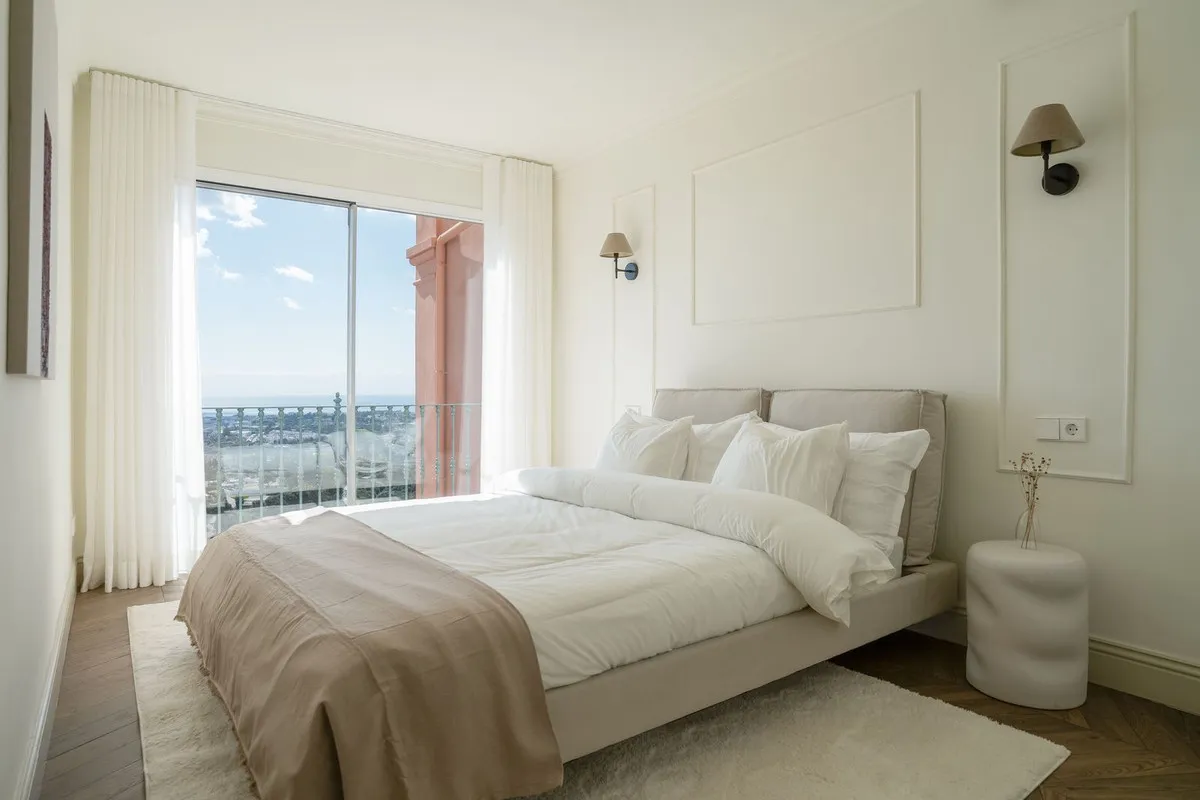 cb15a4df-8ce8-4766-86ea-1afb9903ee72