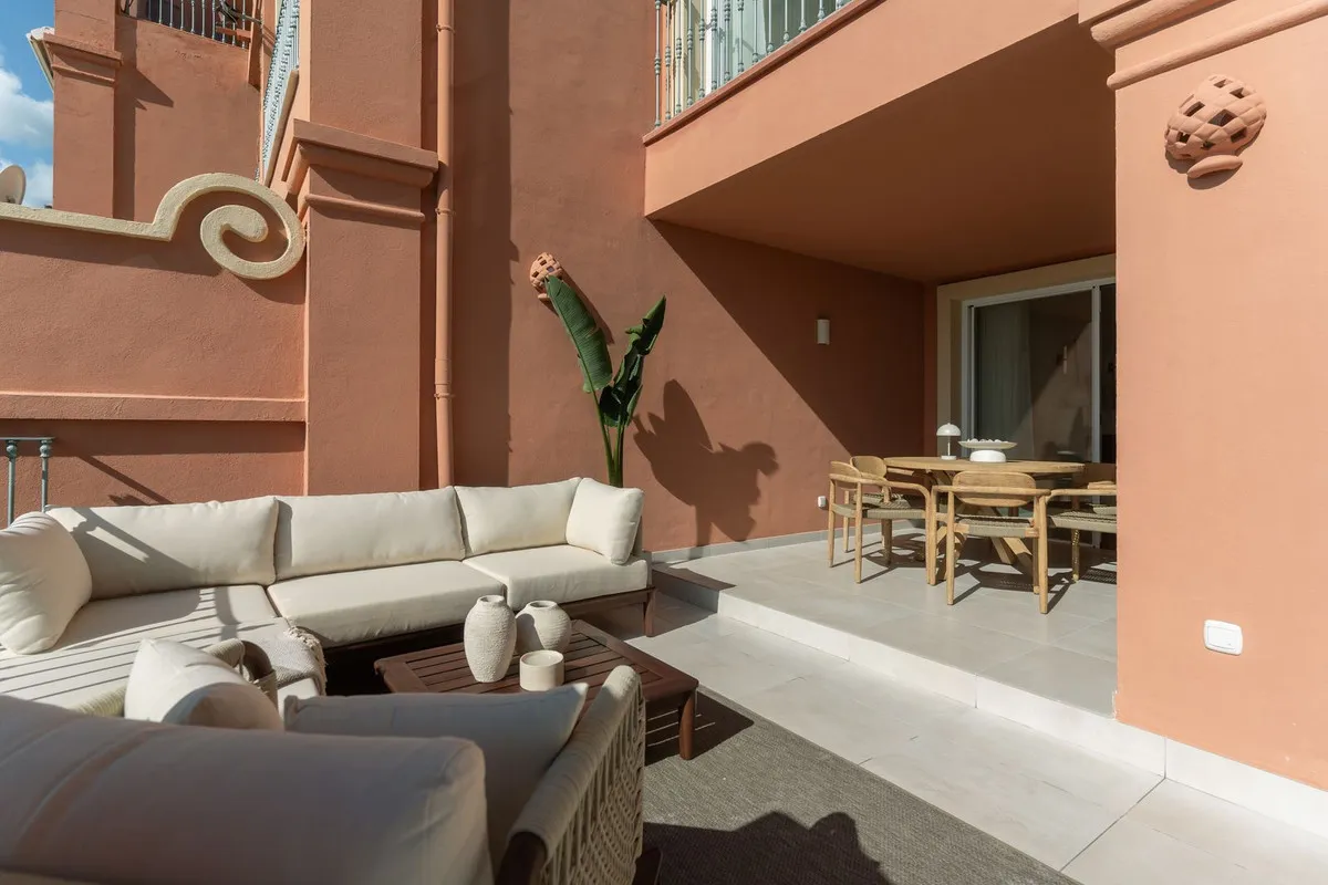 e3291d15-7503-42fa-a76f-323b071a1988