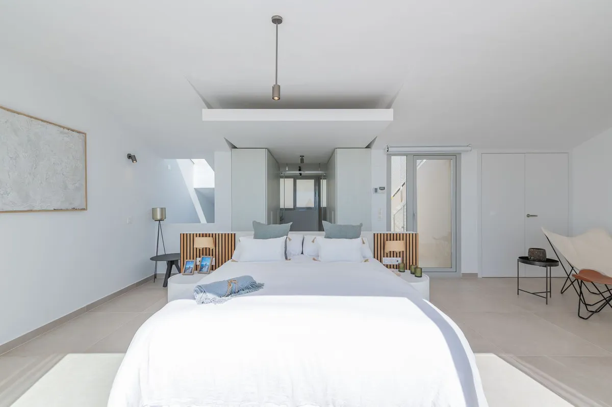 85f5fa1c-38e8-4aa1-b278-9190c8caac73