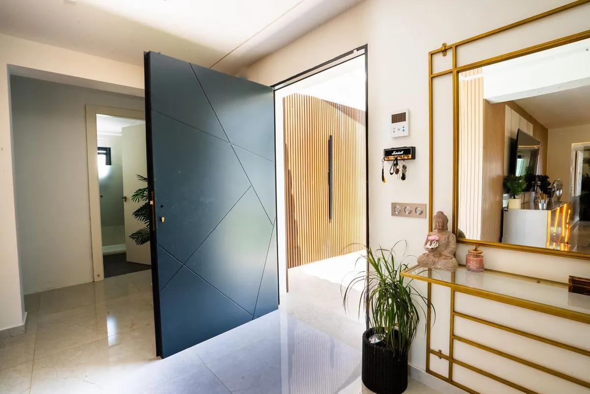 0c6f2939-30f7-449d-9b49-f02df20930ad