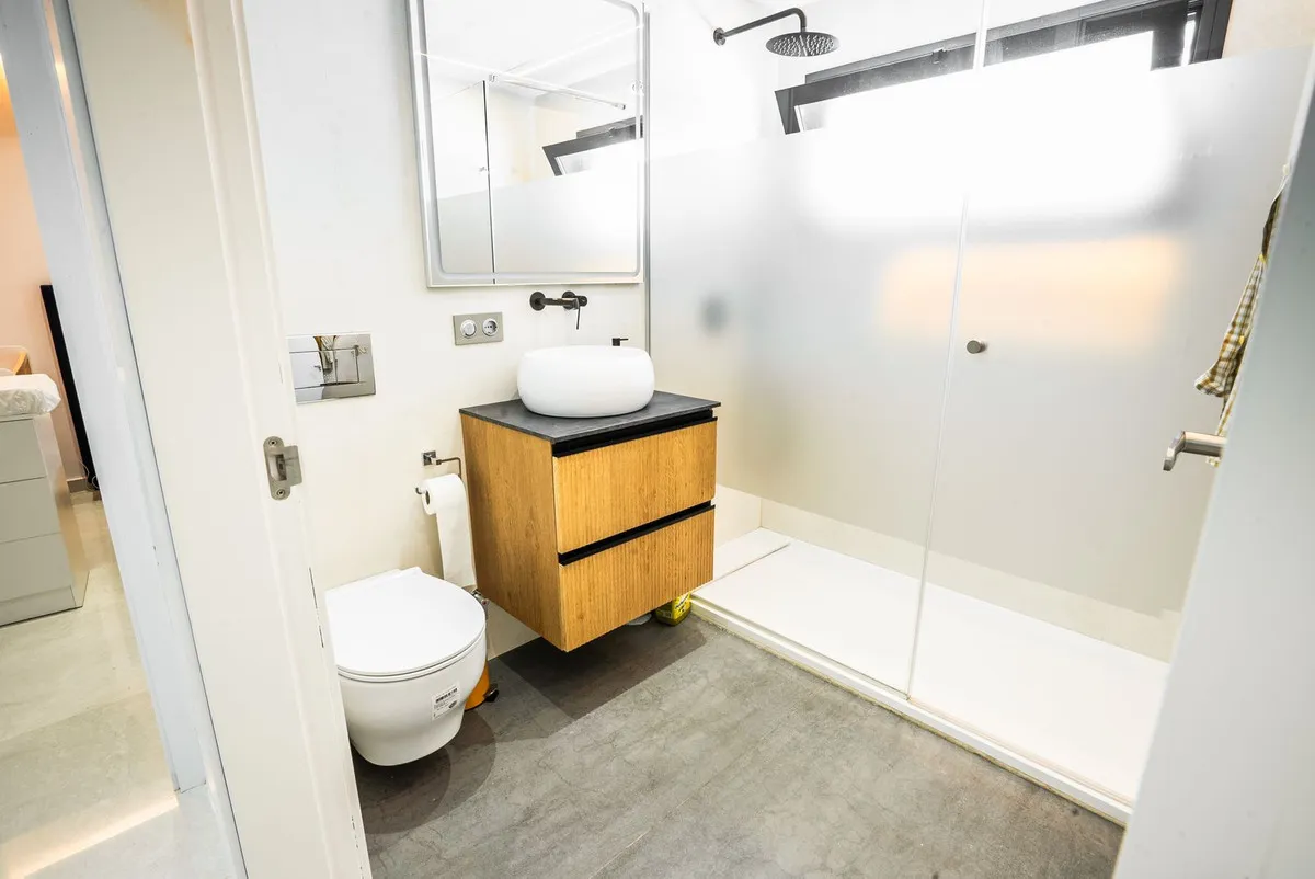 20b51b13-e9d8-41b1-a65c-57ad35864fe5