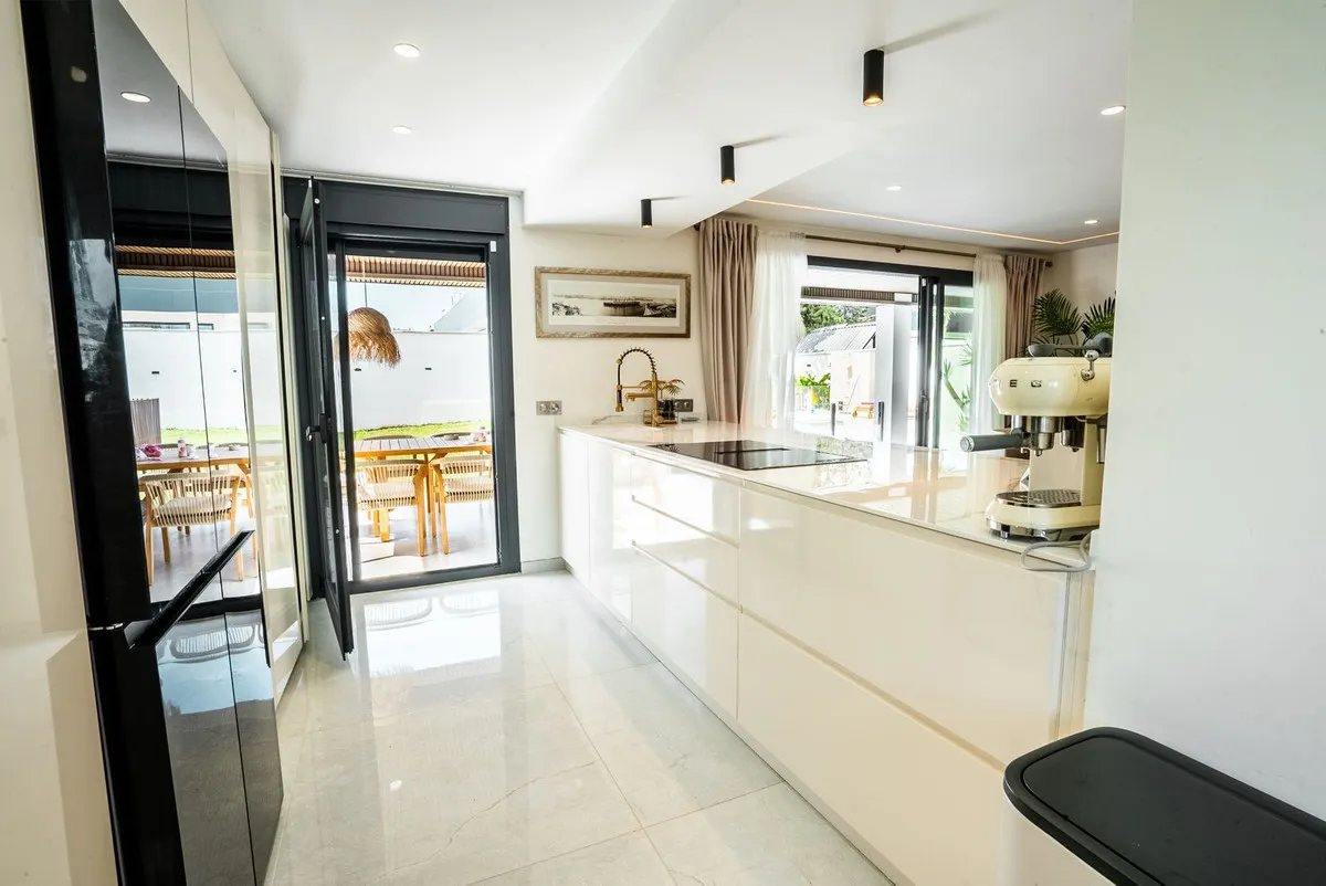 256d0849-ea7c-4199-92ee-94f854aa6d32