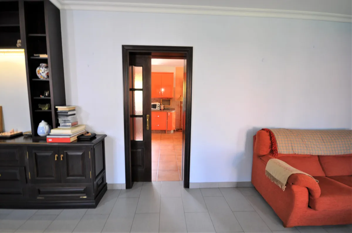 19b13036-e85b-40bc-a94d-0f2b882759db