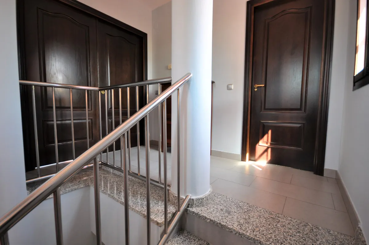 41e5dd67-3d56-4f8b-b1a8-6a8d0eb4ba4c