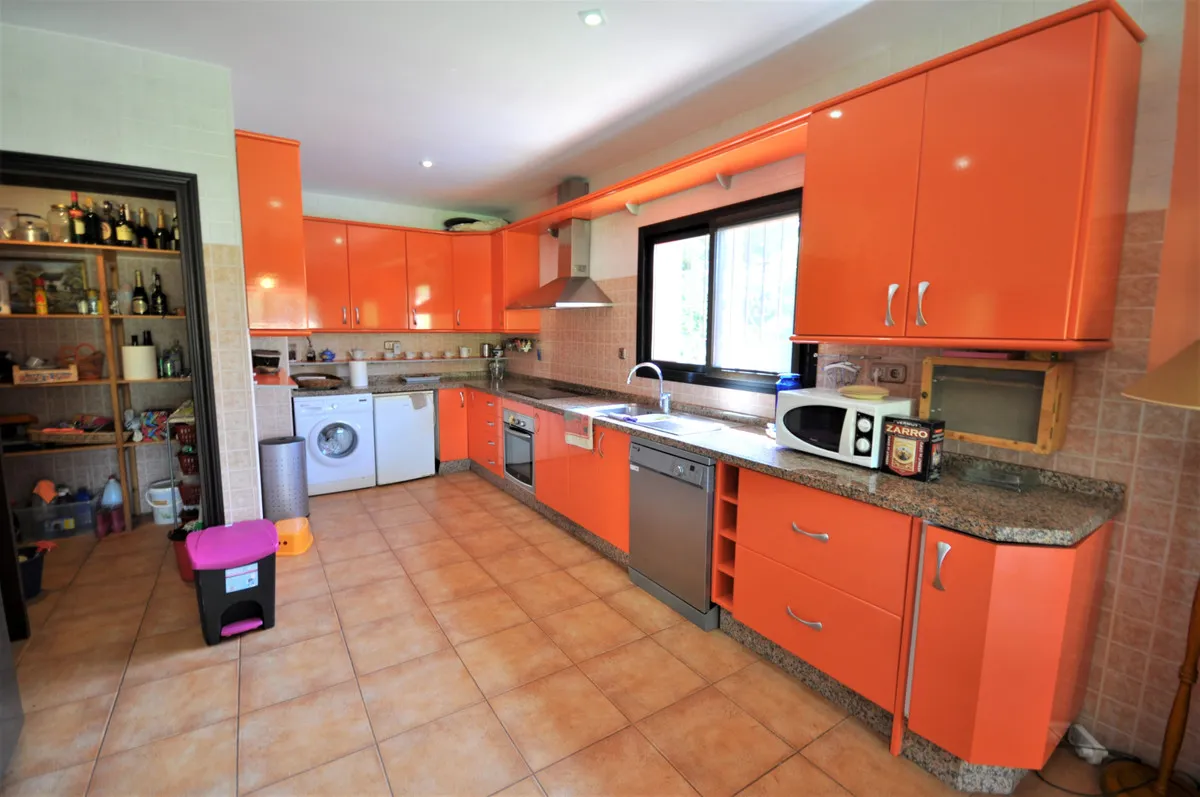 eef4ade6-8fe0-45e5-bb4d-16079c6c8f0d