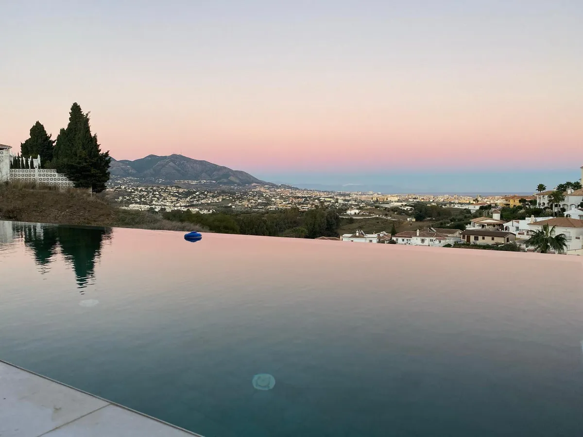 ebba8370-2b14-4d7b-b02d-ad709f6e3fe7