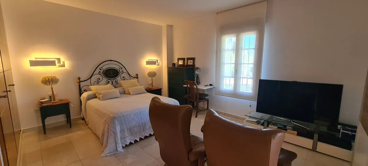 060923b4-c096-4c81-9ffa-1ab2761d6380