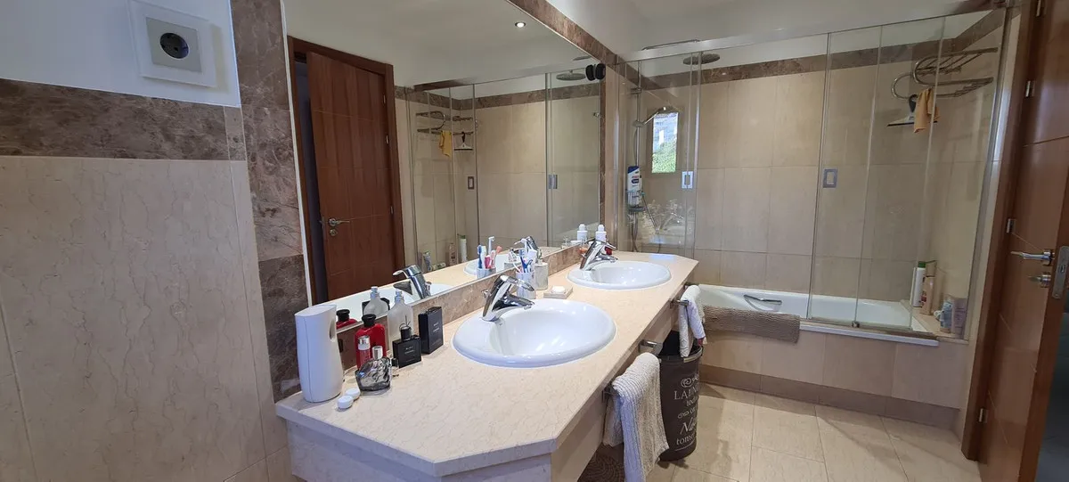 07800cc8-b1ff-4f86-8fd9-5b2f2125ec92