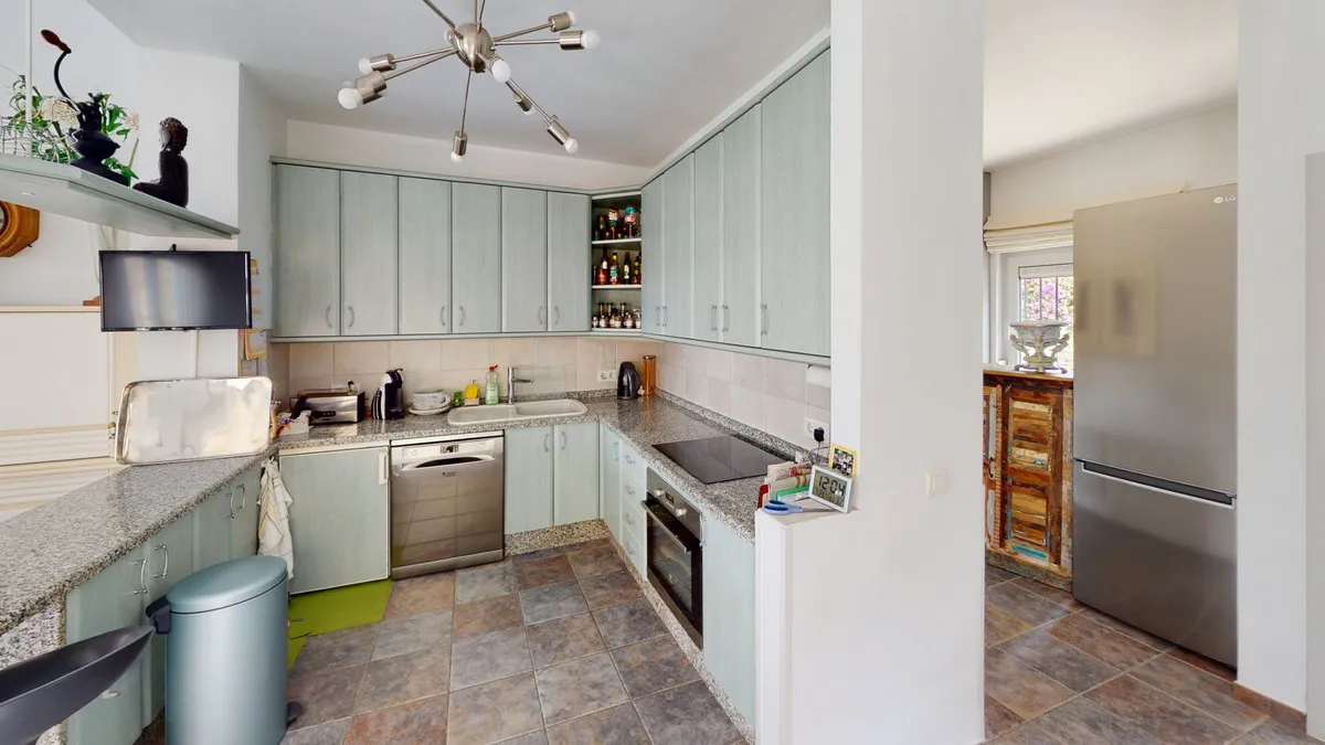 48c063e4-5fc1-4ca7-afc5-f5860457285b