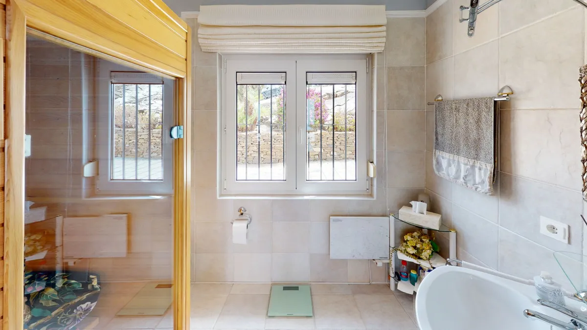 6c987f7b-c5b3-447d-9bad-9e6403334e7f