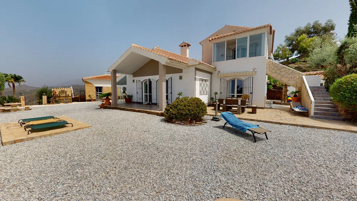 e3565fd6-b273-4de6-9717-83ff4334dfe8