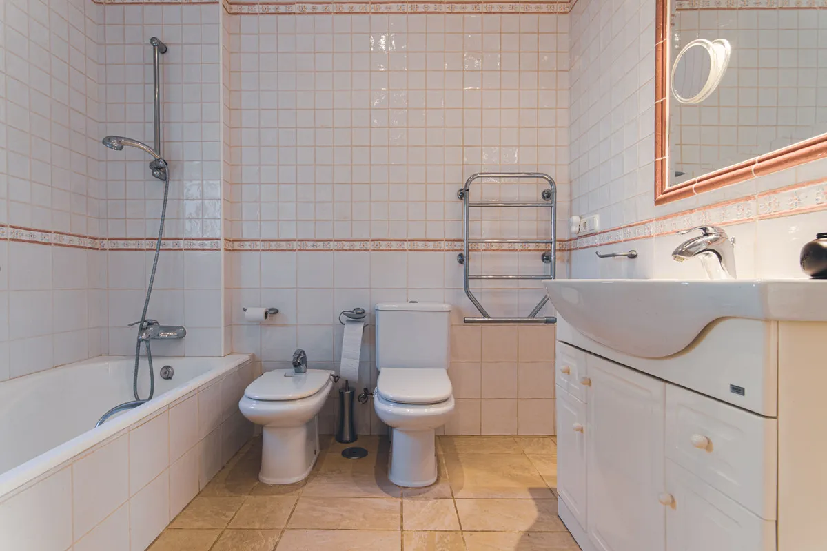 07a4999f-a701-418b-a130-e6456a2b9f98