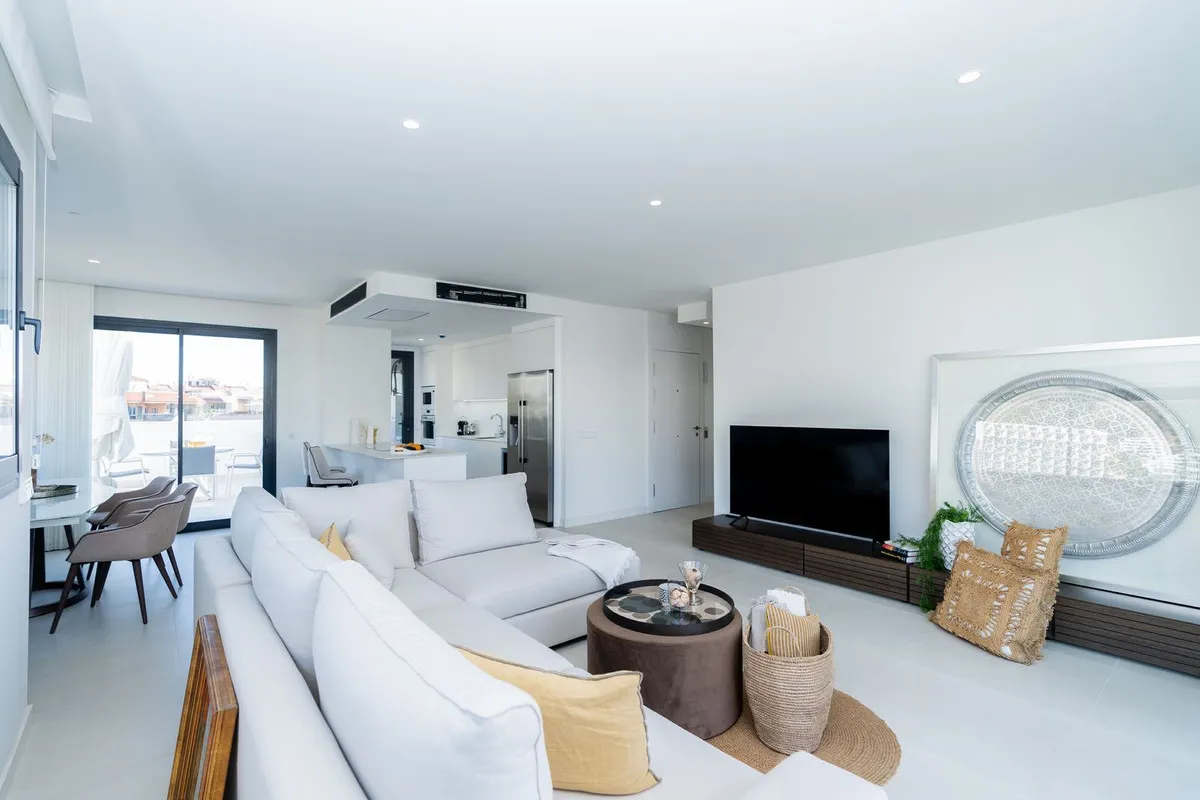 775993af-4125-41c4-95d0-329668b3fdf0