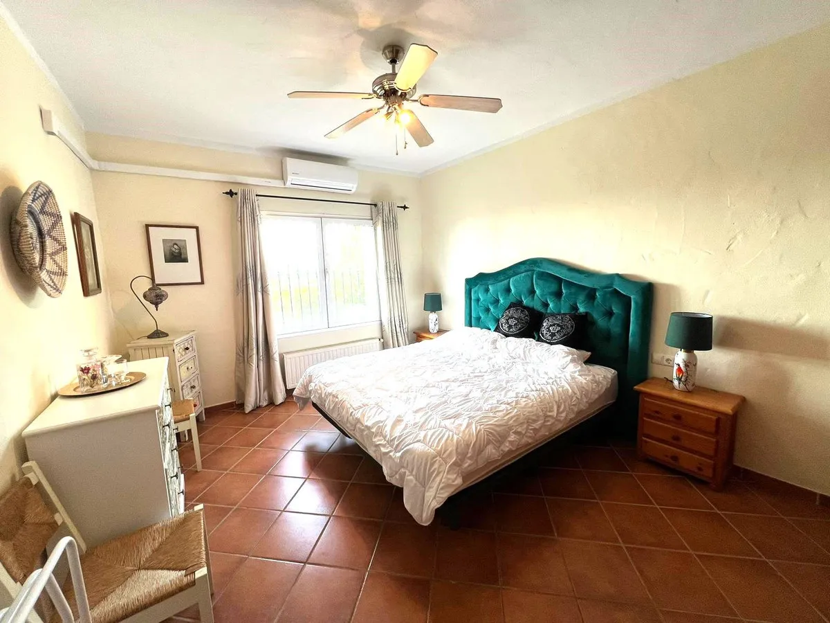 235015c6-f85e-4374-9c19-001ccb6474a6