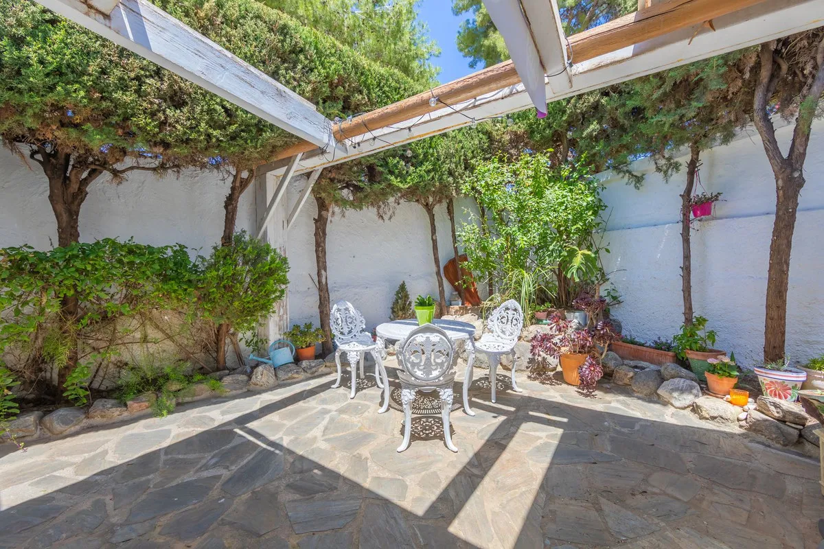 07a050dd-faca-4c7f-a07a-3faff3ab8f41