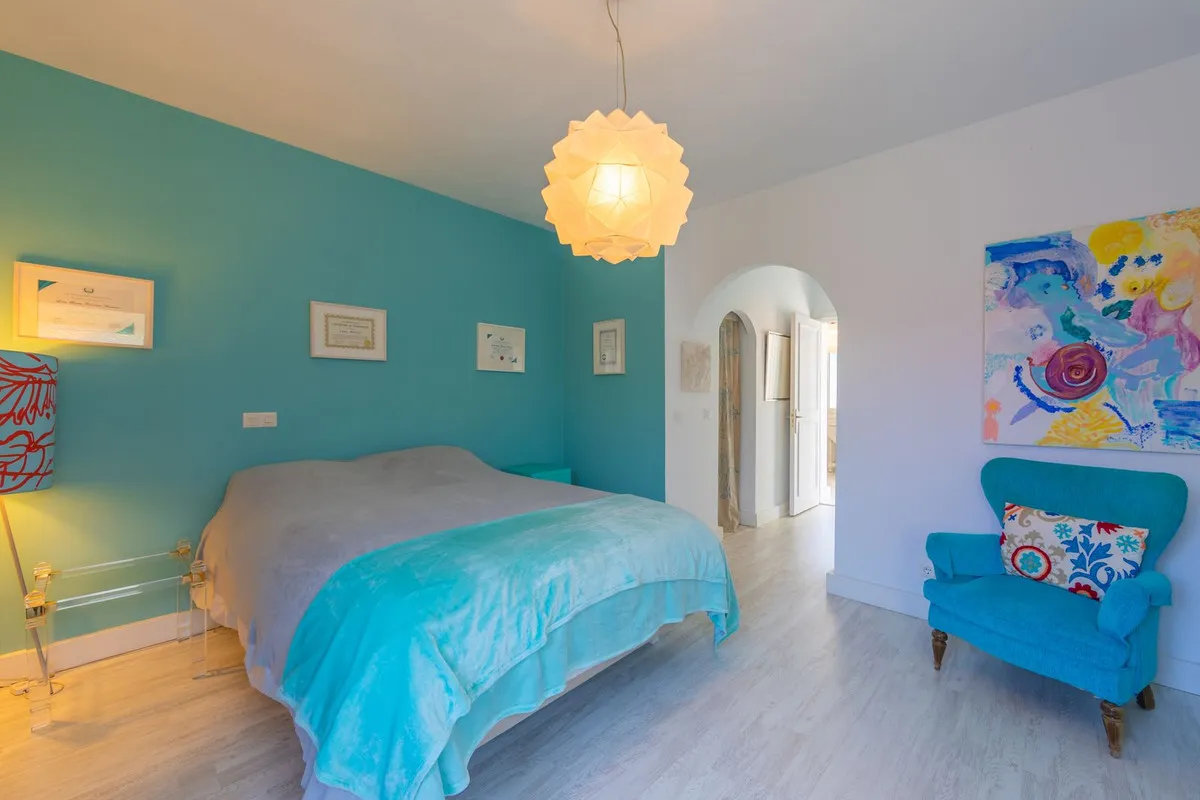 1f6d689c-00cc-4b13-9619-2a763388b90e