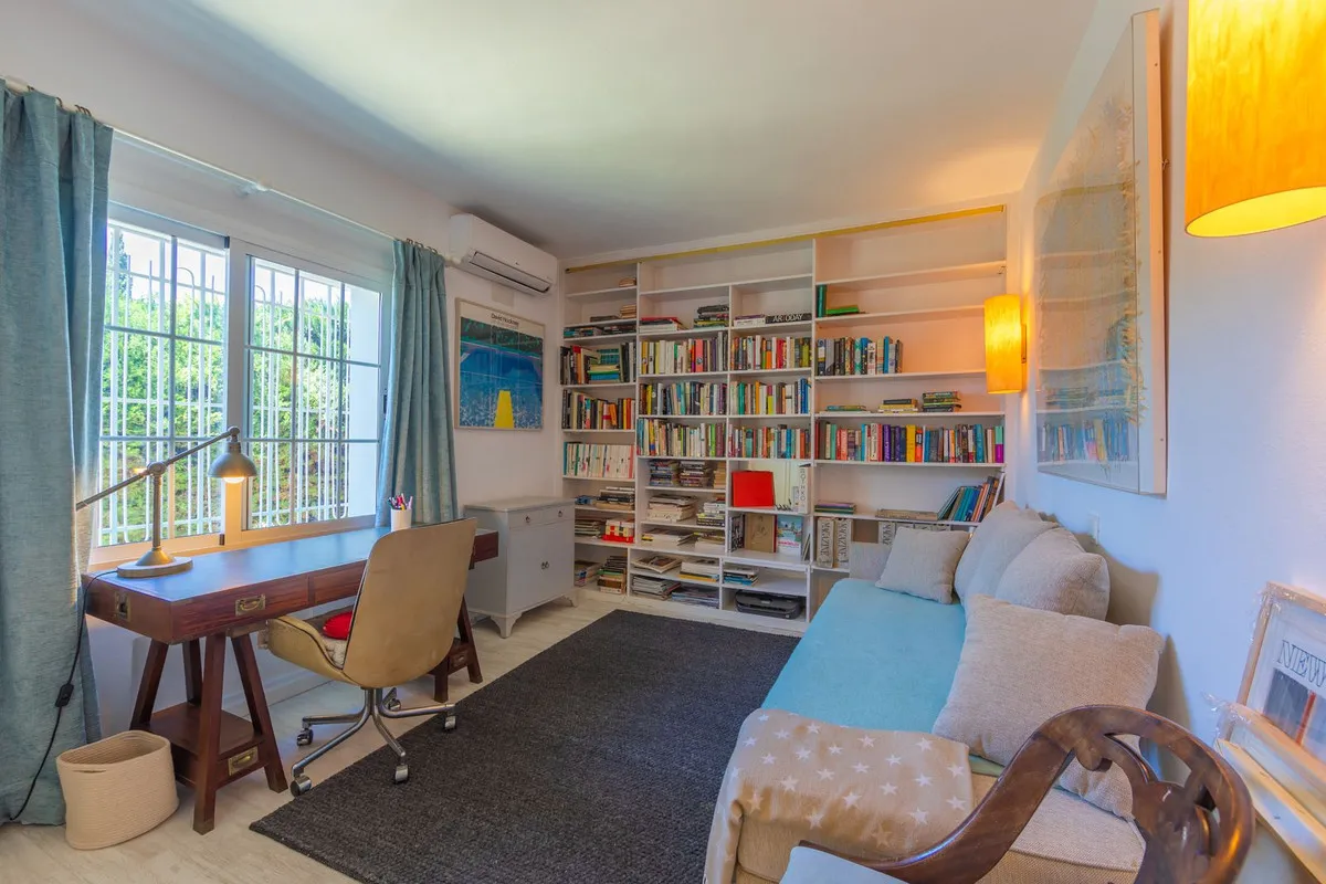 26a1f658-23dc-4cb0-9a96-3b252b92f2f6