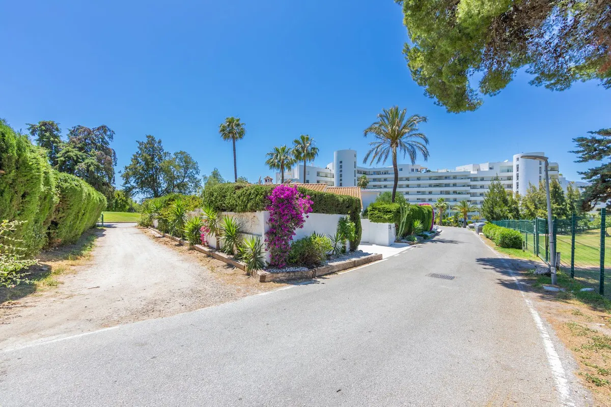 27e2aca9-26a9-4d16-89d4-d234da5142f9