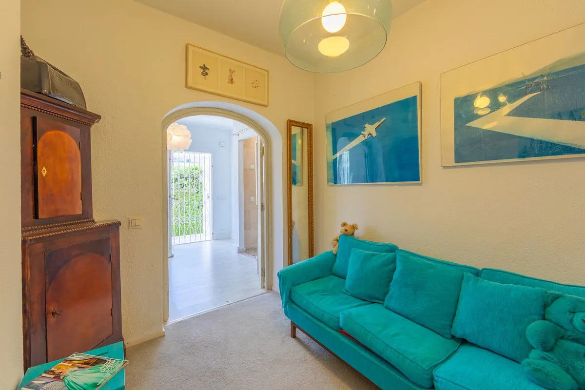 2d4149e9-1aae-4396-9d21-8dbcae799abe