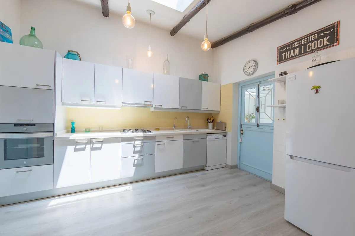 30d4f583-bcff-4ec5-bd61-2e27401d9aee