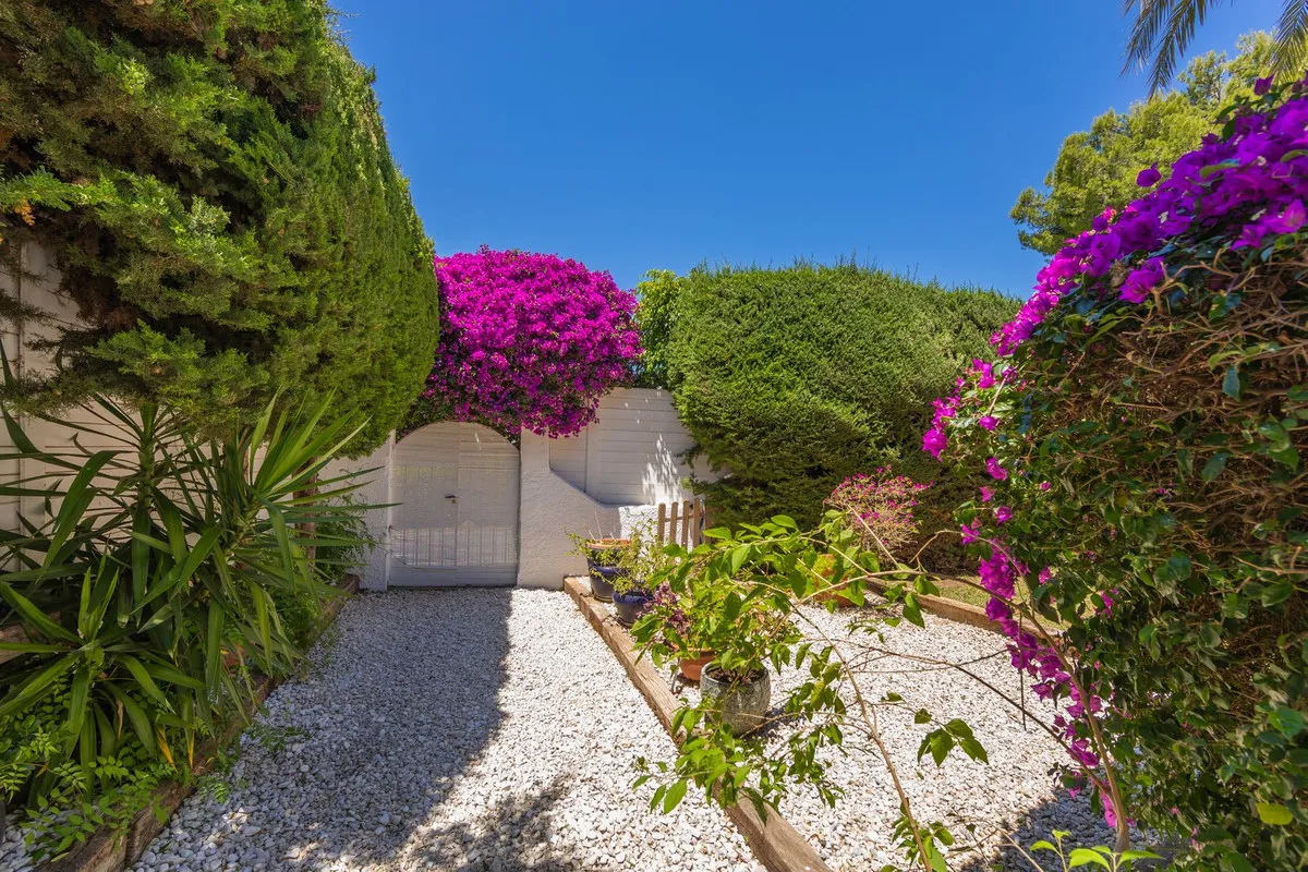 373b654b-ca0f-40bf-ab7d-98394d004d48