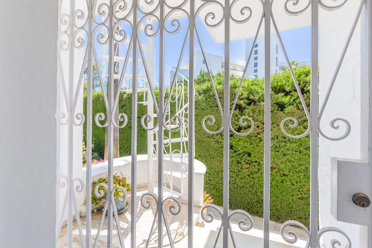 47759519-e6b2-43b0-8cfd-a008fd1a6df8