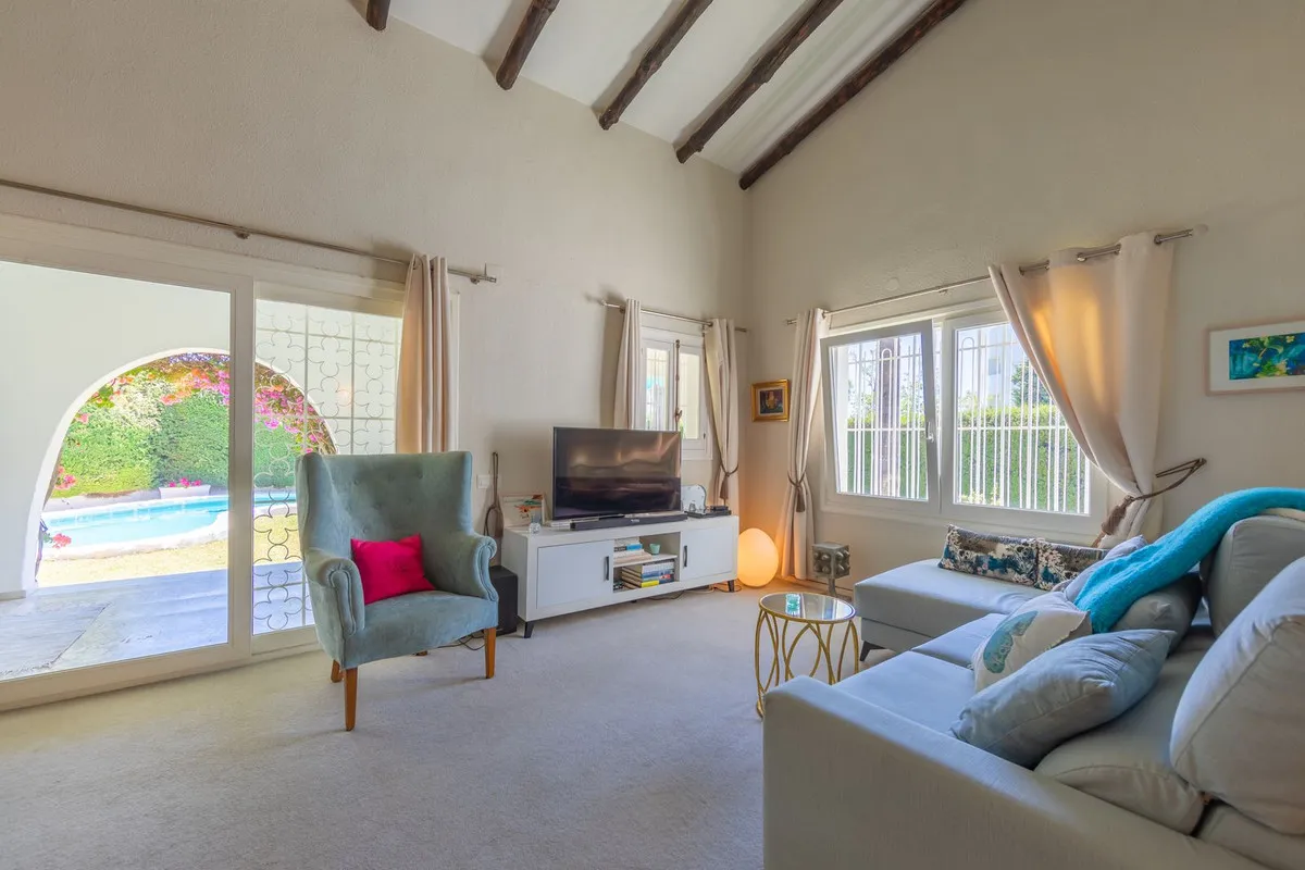 4af4745a-1307-47b1-adee-94203eb4a7d8