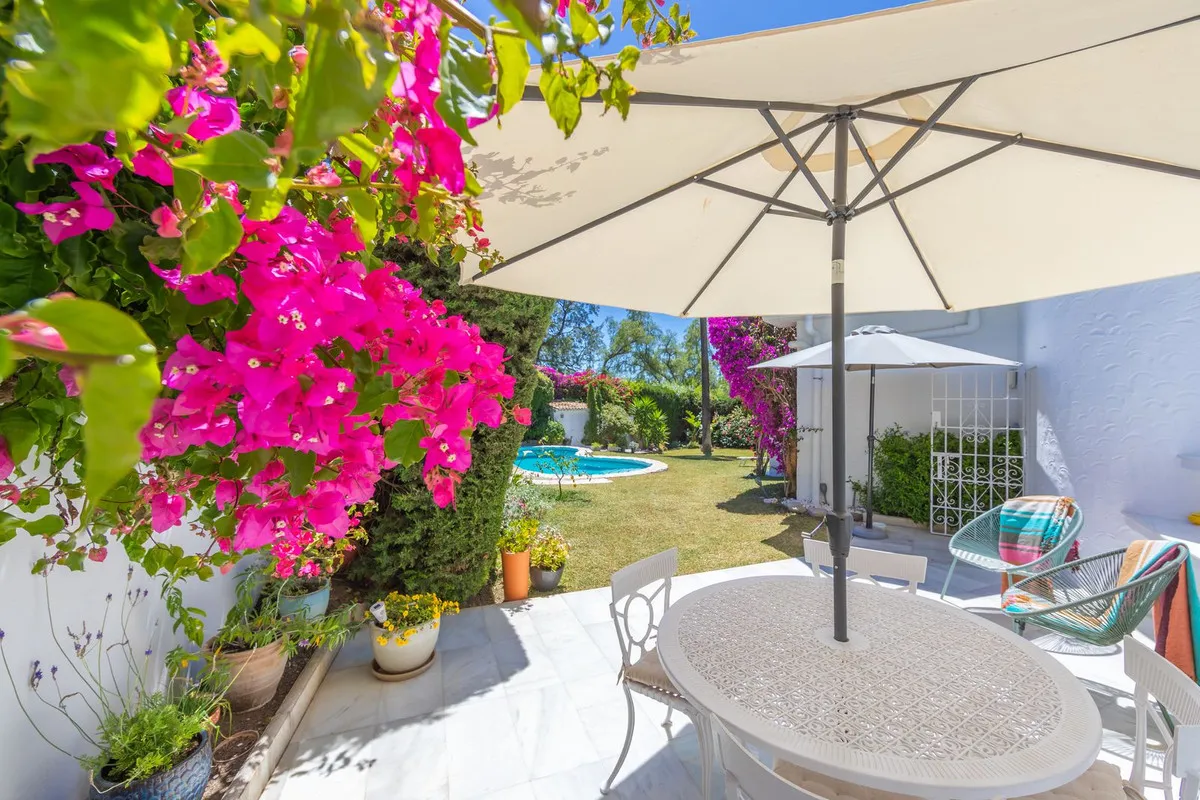 8979d121-b2ec-4635-8929-c2486790fdc4