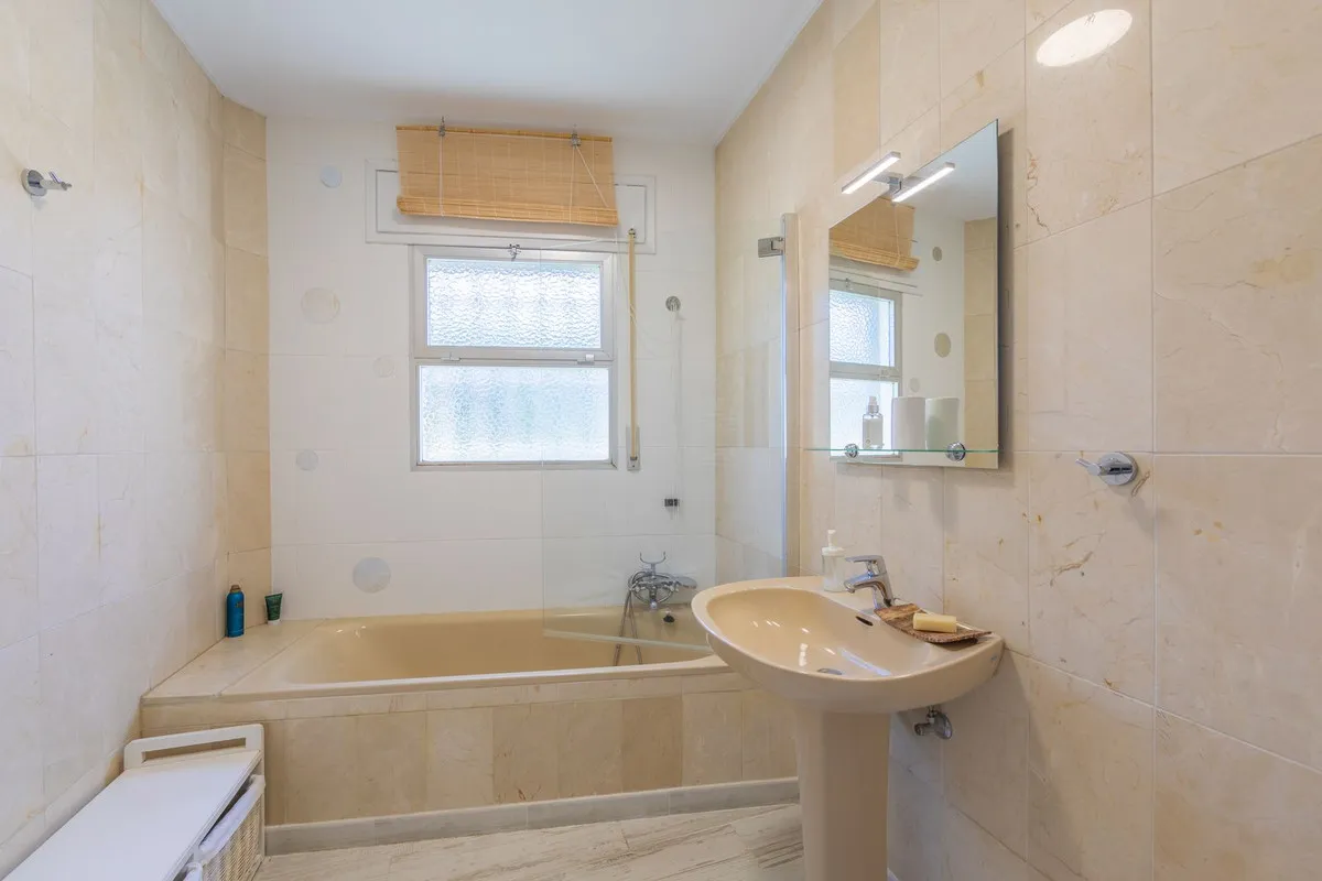 910ddf3f-d72c-4602-ba59-b9459b4f9346