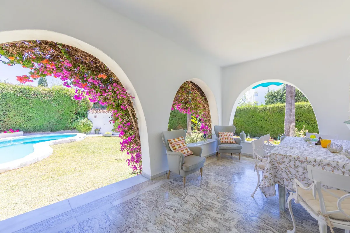 a830a902-10e1-4b0a-be58-a192638ba1b4