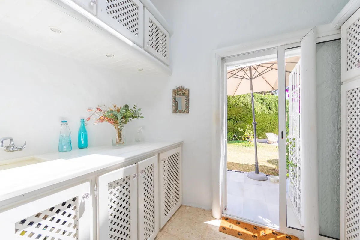 cf05e189-84d6-45c0-b592-ee99d8f59058